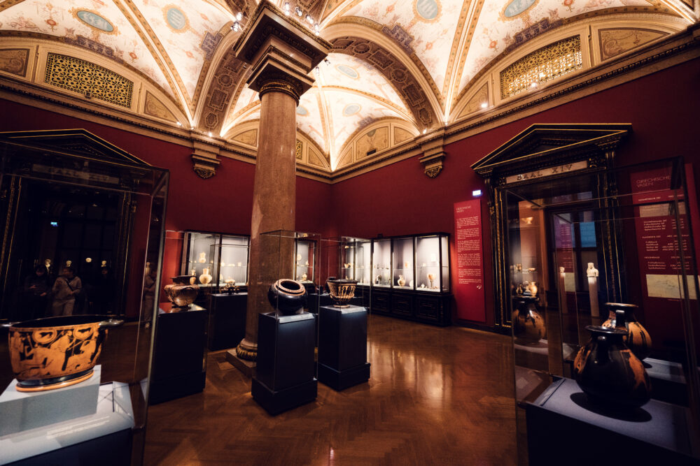 Ancient Greek vases in Hall XIV of the Kunsthistorisches Museum in Vienna