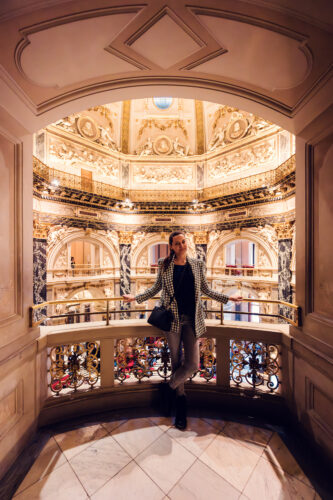 Photo spot with a view of the Kunsthistorisches Museum Café-Restaurant