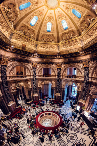 The architecture of the famous Kuppelhalle in the Kunsthistorisches Museum Vienna.