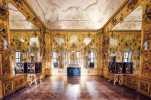 Refined palace chamber in Lower Belvedere displaying balanced architectural composition and period details.