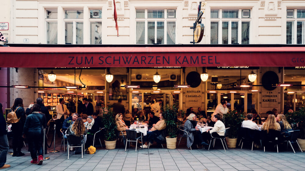 Zum Schwarzen Kameel - 1