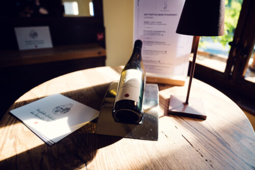 Premium Austrian wine service at Pfarrwirt, where centuries of wine tradition meet Vienna's oldest restaurant.