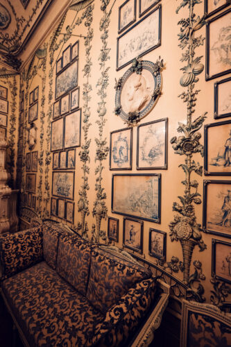 Ornate baroque state room in Schönbrunn Palace (Schloss Schönbrunn), imperial Habsburg palace.