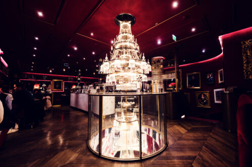 Luxurious decor inside Café Sacher Bel Étage, offering a refined dining experience.