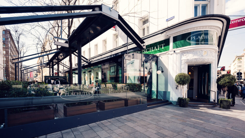 Corner perspective of Plachutta Wollzeile.