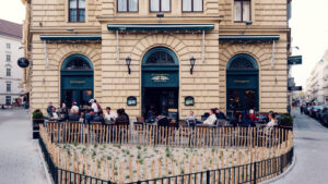 Terrace at Flanagans Irish Pub, where traditional pub furniture creates perfect outdoor atmosphere in Vienna's historic center.