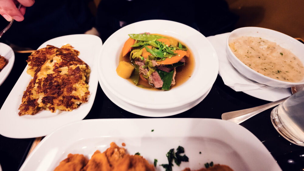 The perfectly prepared Tafelspitz at Gasthaus Pöschl demonstrates authentic Viennese culinary heritage.