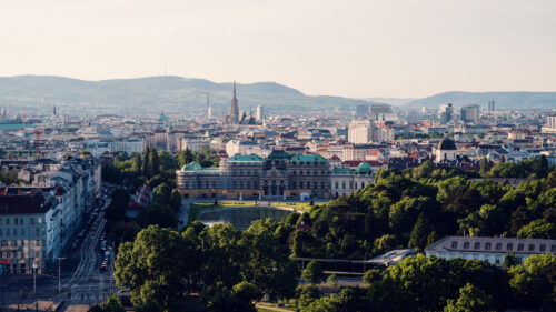 Vienna rooftop bar Aurora with panoramic city views, contemporary outdoor terrace and cocktail lounge atmosphere.