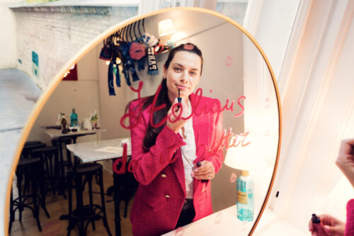 Artistic mirror installation at Casolaro Bros Vienna.