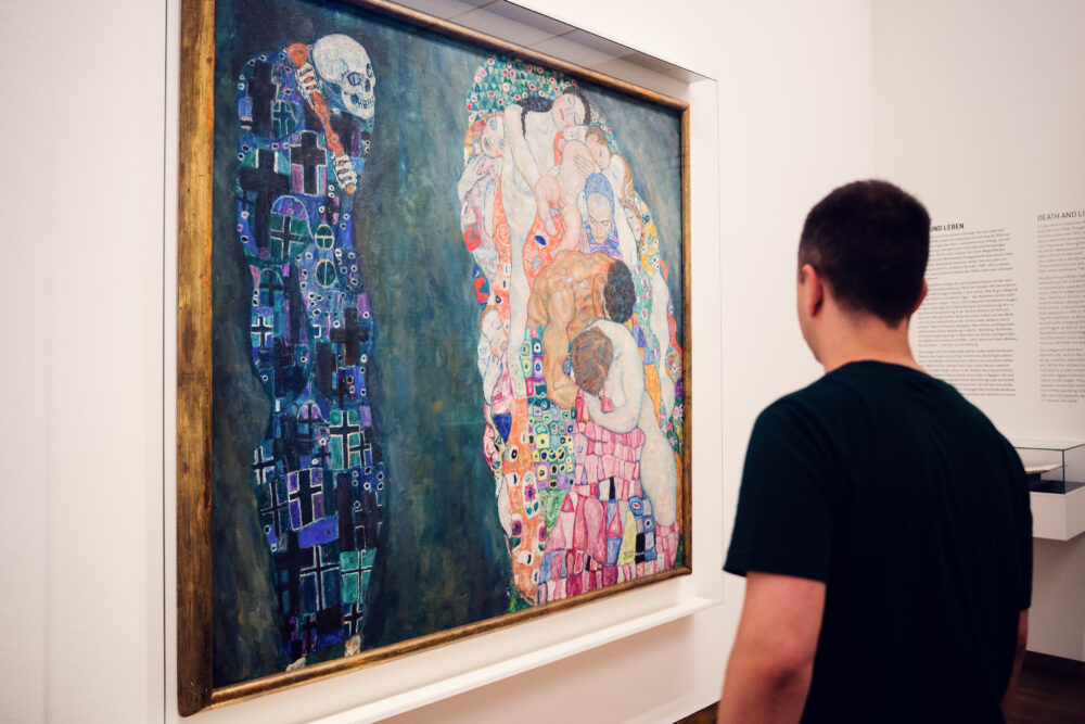 Mario admiring the Gustav Klimt collection in Vienna.